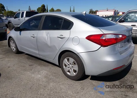 2016 Kia Forte Lx z USA, uszkodzony, nr VIN KNAFK4A62G5577640
